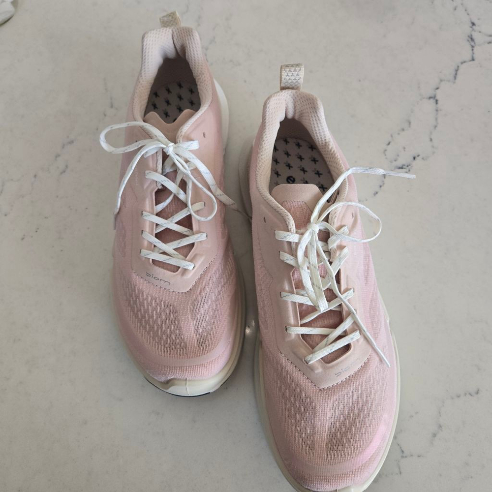 Women's ECCO Biom 2.2 Natural Motion Sneakers in Rose Dust Sz EU 41/US 10-10.5